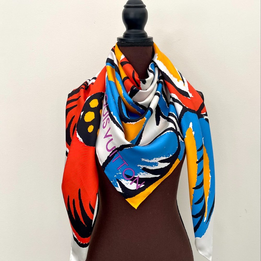 New Louis Vuitton Monogram Oversize Logo Off White Multicolor Silk Wrap Scarf - Picture 16 of 16